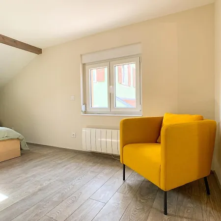 Maison Avec Garage - A 5 Min Du Centre-ville